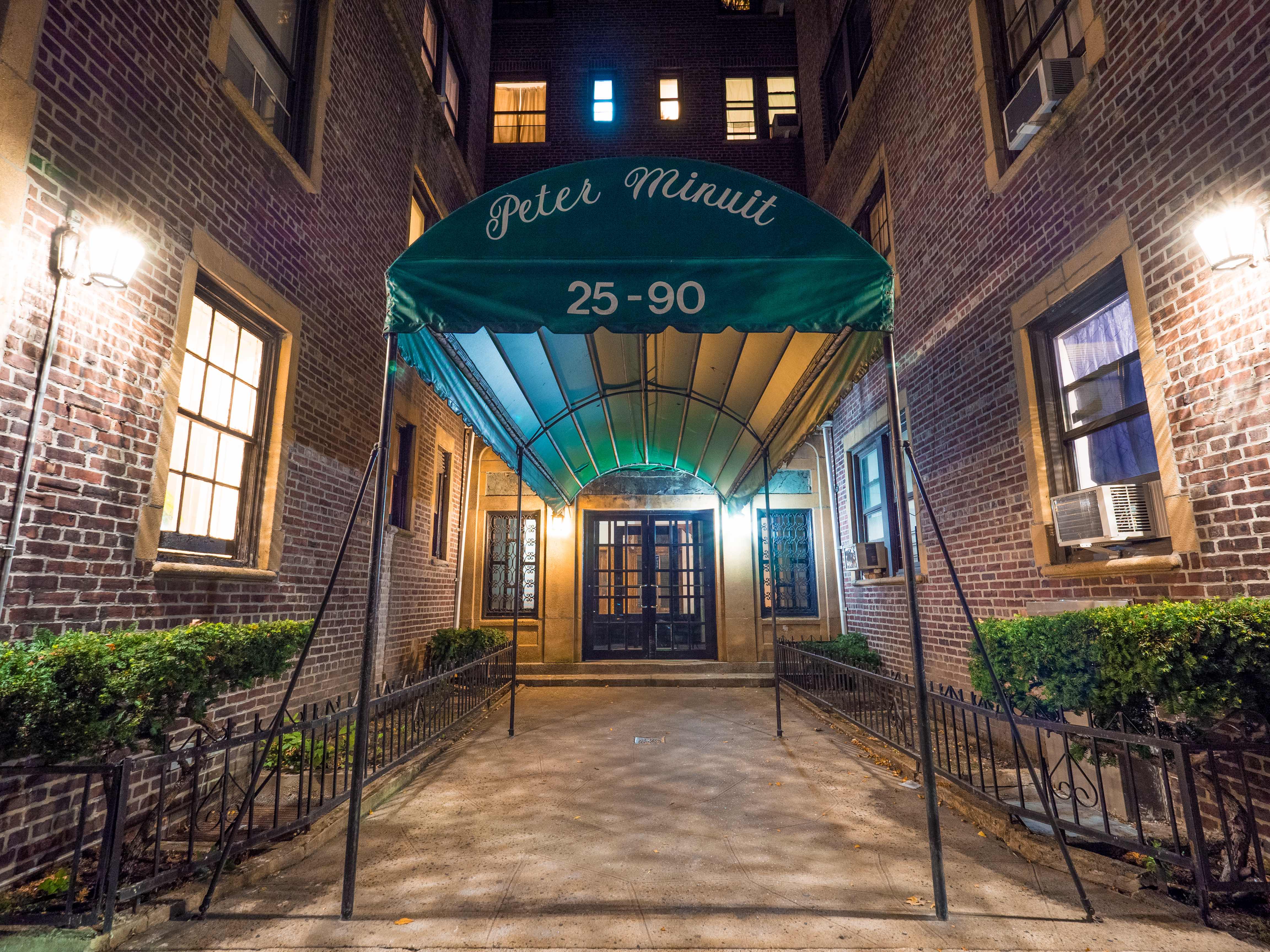 25-90 35th Street